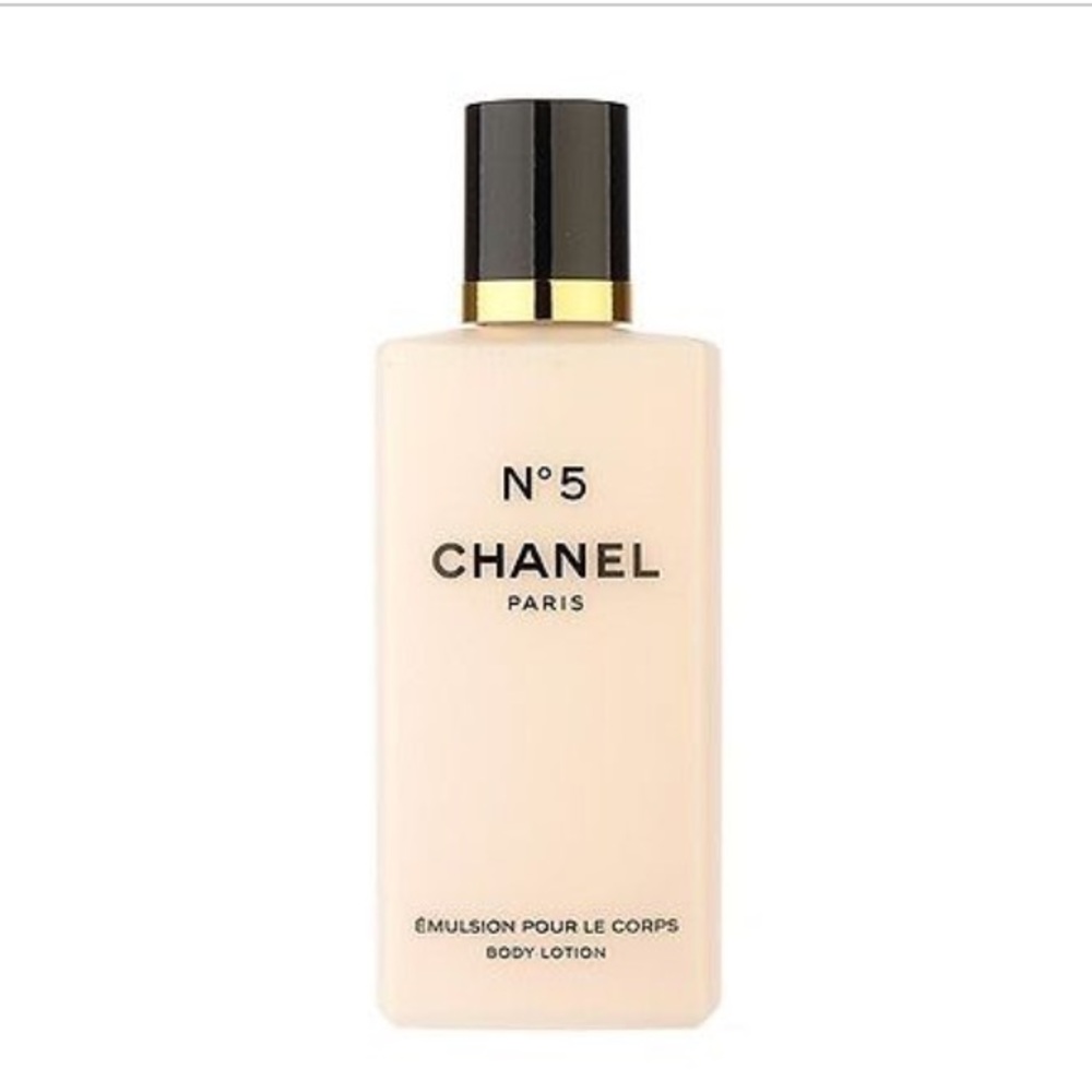 Chanel No.5 Perfumed Luxury Body Moisturizer
